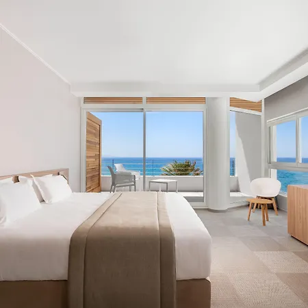 فندق Cala Di Sole 3*